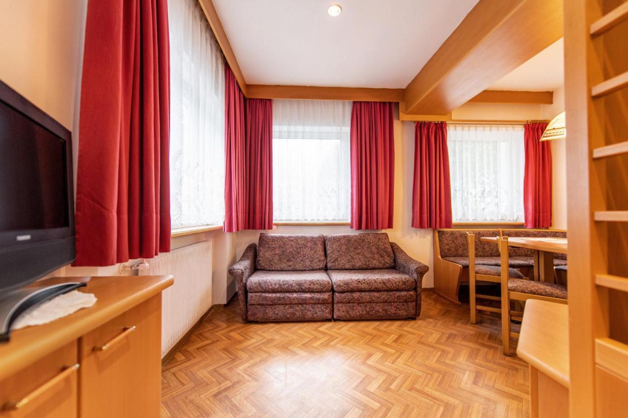 Apartments Jasmin Selva di Val Gardena Luaran gambar