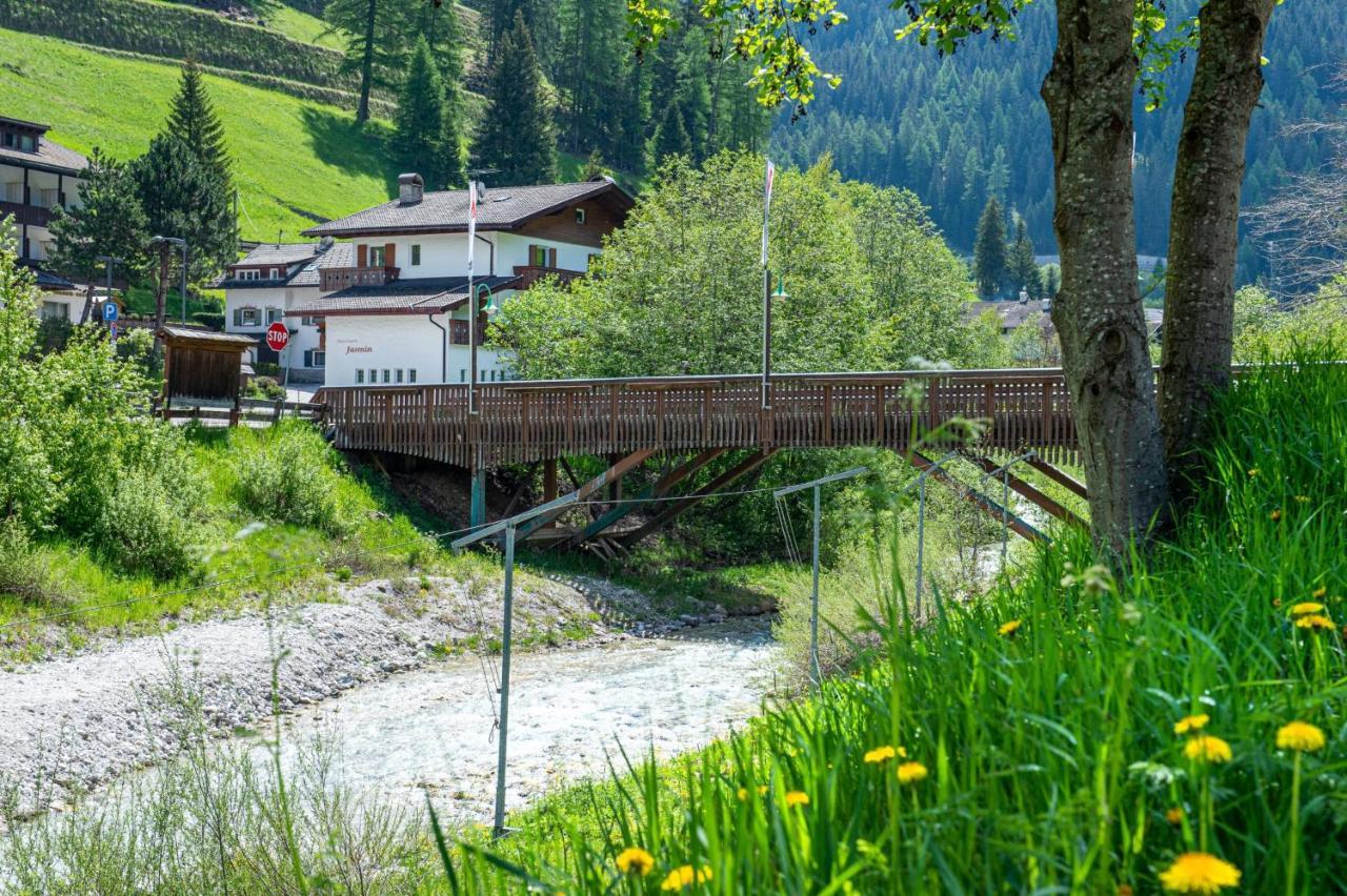 Apartments Jasmin Selva di Val Gardena Luaran gambar