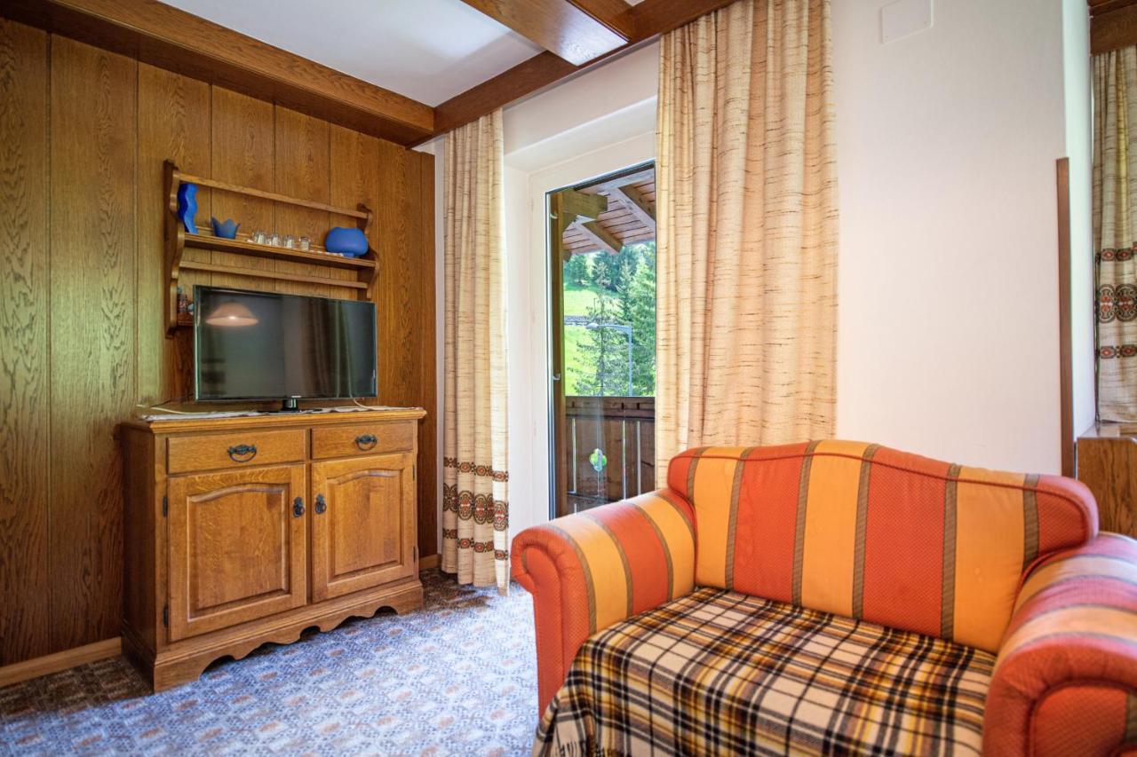Apartments Jasmin Selva di Val Gardena Luaran gambar