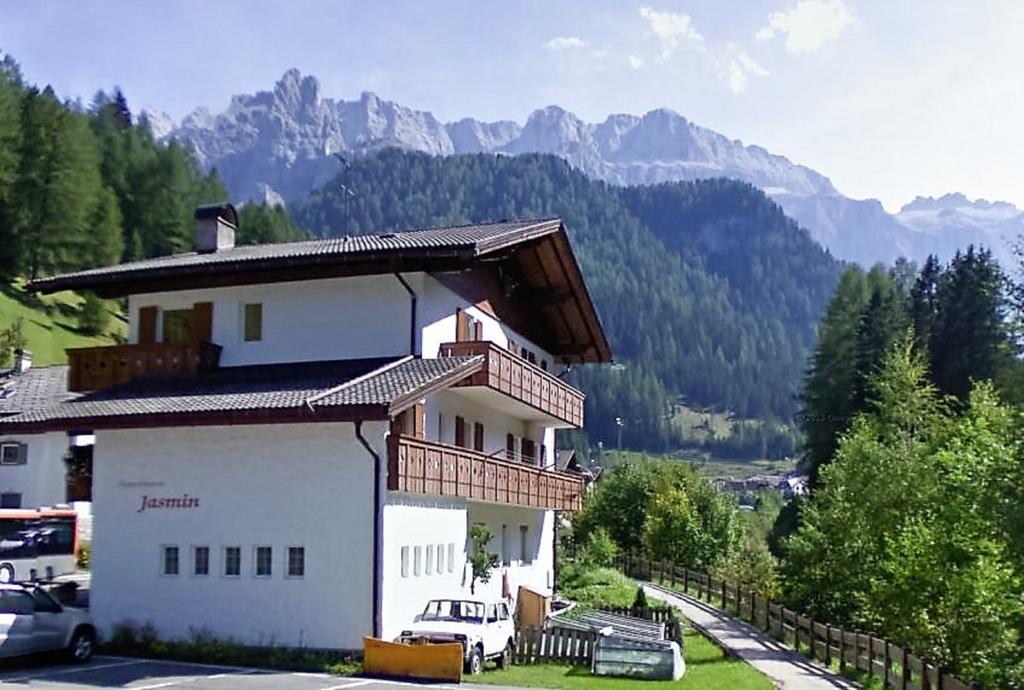 Apartments Jasmin Selva di Val Gardena Luaran gambar